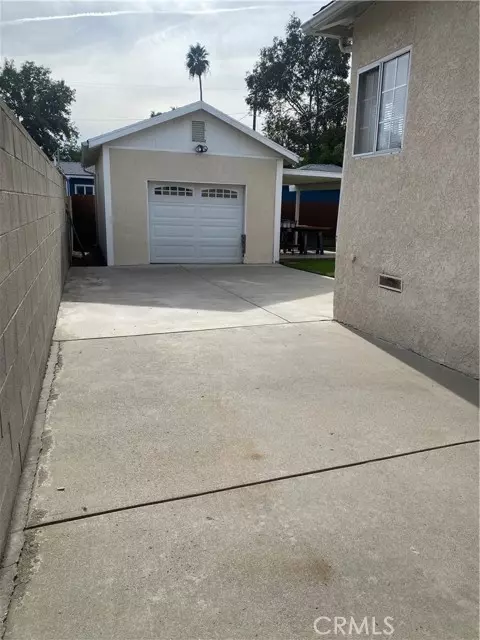 Granada Hills, CA 91344,17208 Kingsbury Street