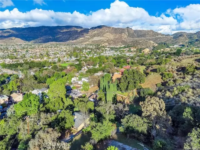 Simi Valley, CA 93063,1040 Loma Lane