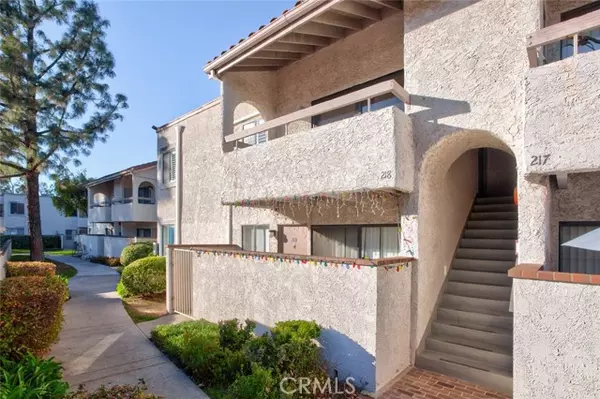 Newhall, CA 91321,25007 Peachland Avenue #218