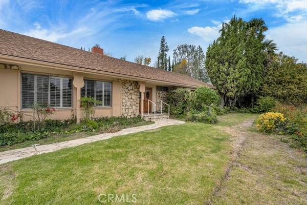 4469 Estrondo Drive, Encino, CA 91436