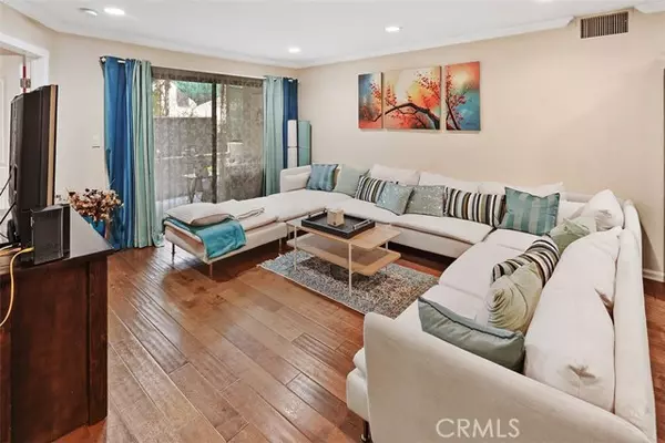 5009 Woodman Avenue #109, Sherman Oaks, CA 91423