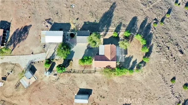 2215 Moonshadow Ranch Road, Palmdale, CA 93550