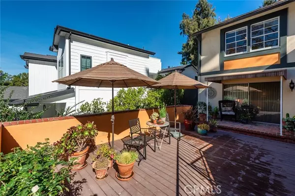 Studio City, CA 91604,3870 Carpenter Avenue