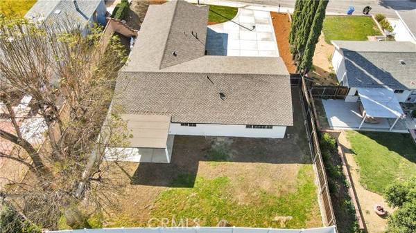 26410 Gimlet Drive, Newhall, CA 91321