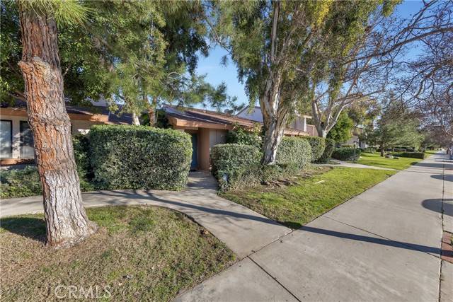 8544 De Soto Avenue #6, Canoga Park, CA 91304