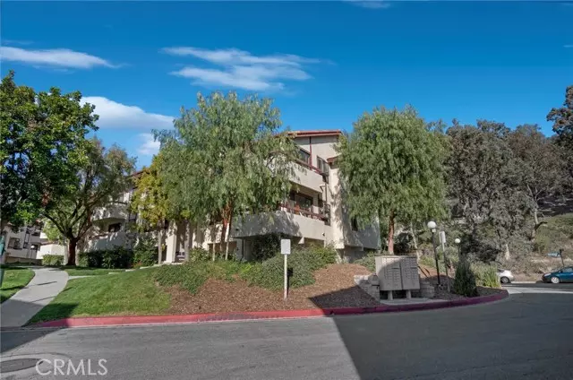 27915 Sarabande Lane #414, Canyon Country, CA 91387