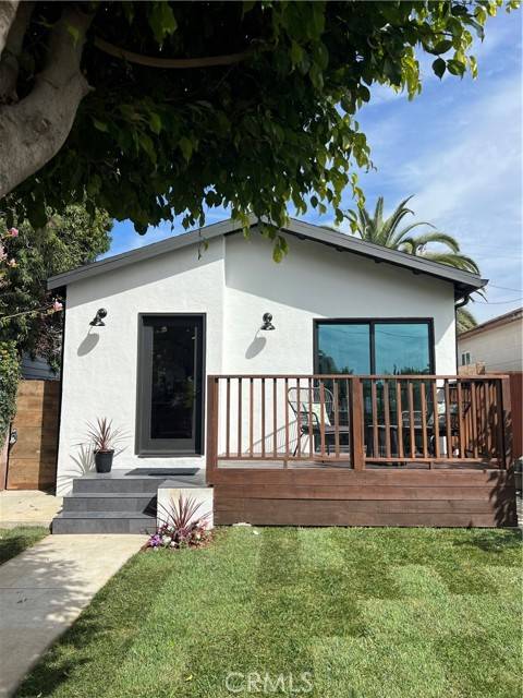 1766 Walgrove Avenue, Los Angeles, CA 90066