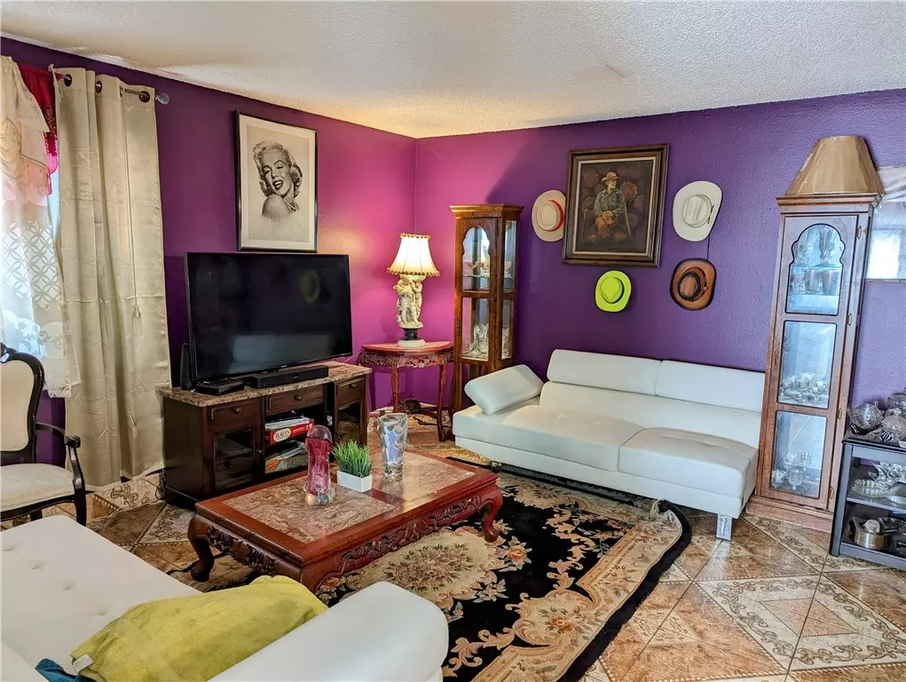 Panorama City, CA 91402,8801 Willis Avenue #31