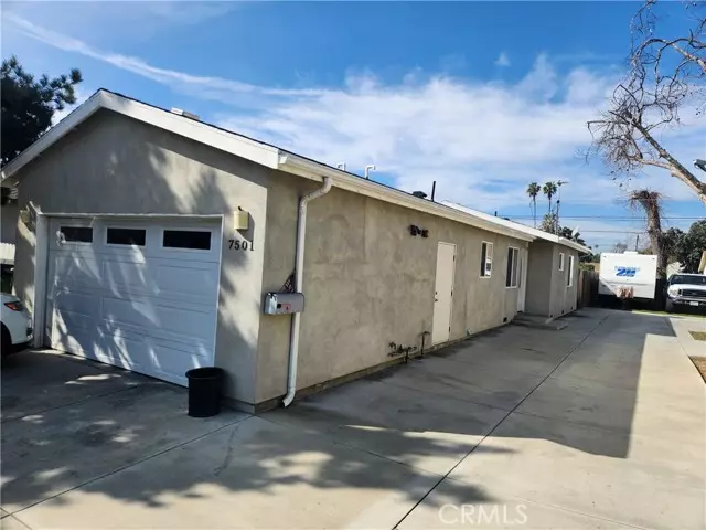 Reseda, CA 91335,7503 White Oak Avenue