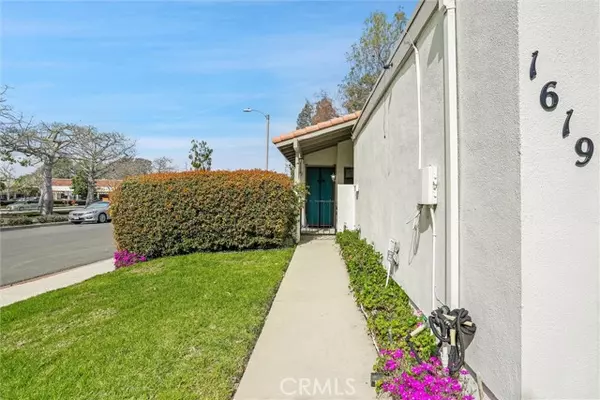 Camarillo, CA 93010,1619 Bridgeport Lane