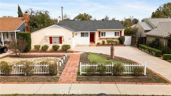 7014 Shoshone Avenue, Lake Balboa, CA 91406