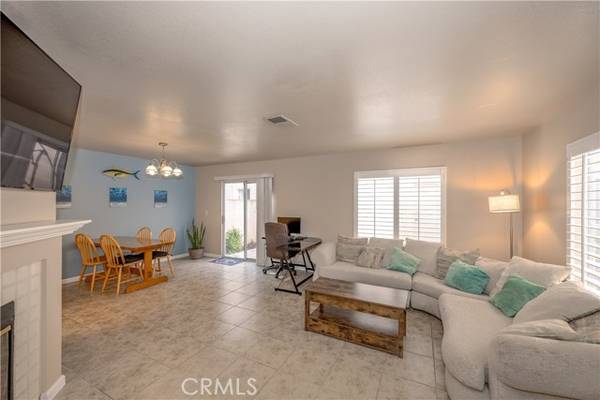 25224 Steinbeck Avenue #C, Stevenson Ranch, CA 91381