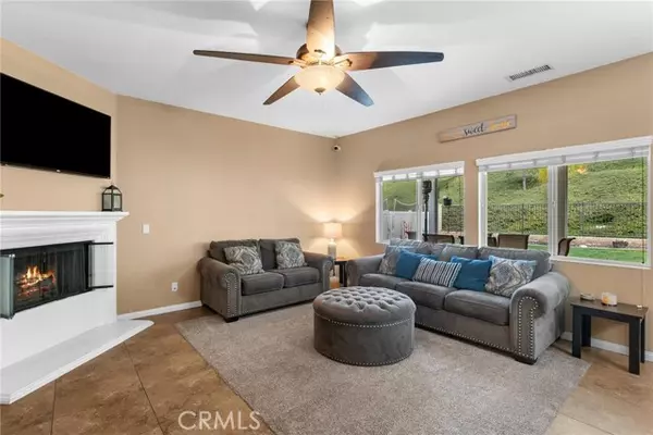 Canyon Country, CA 91387,17118 Monterey Pines Lane