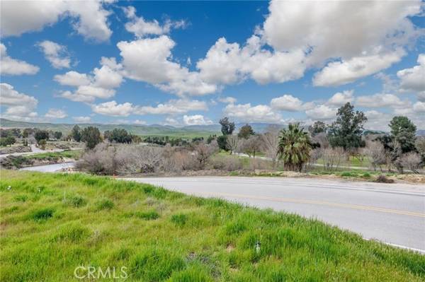 2 Rio Mesa, Bakersfield, CA 93308