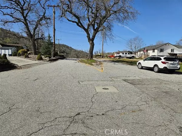 Tehachapi, CA 93561,0 Carry back Ct