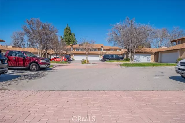 Saugus, CA 91390,28343 Seco Canyon Road #102