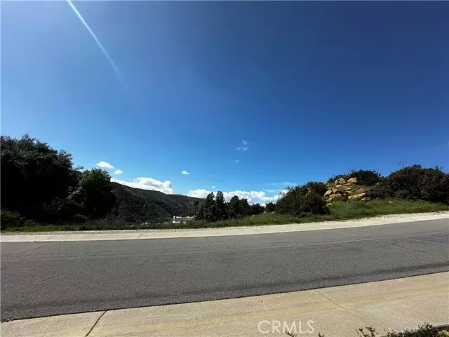 9 Colt, Bell Canyon, CA 91307