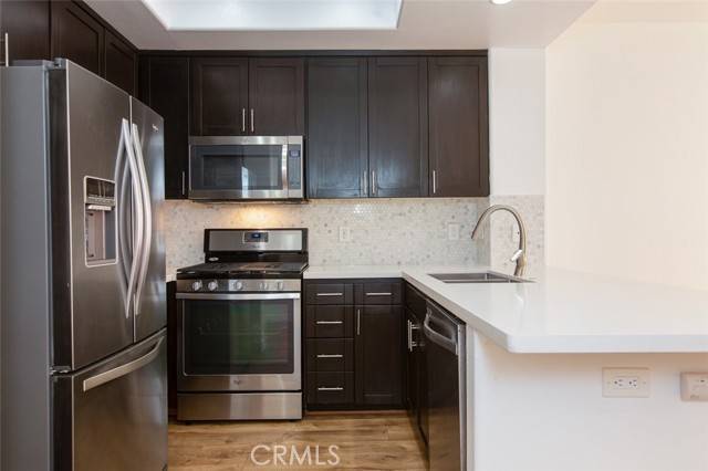 Marina Del Rey, CA 90292,4060 Glencoe Avenue #109