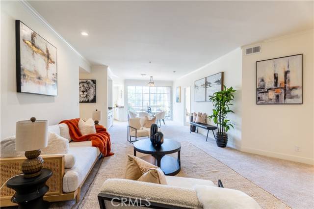 3947 Carpenter Avenue #204, Studio City, CA 91604