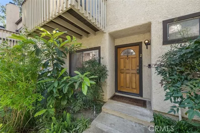 Lake Balboa, CA 91406,6740 Encino Avenue #2