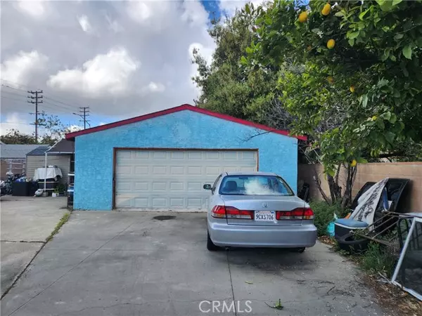 Pacoima, CA 91331,13533 Terra Bella Street