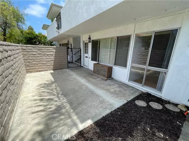 2276 Via Mariposa #B, Laguna Woods, CA 92637