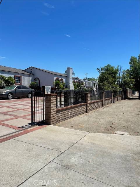 10422 O'Melveny Avenue, Pacoima, CA 91331