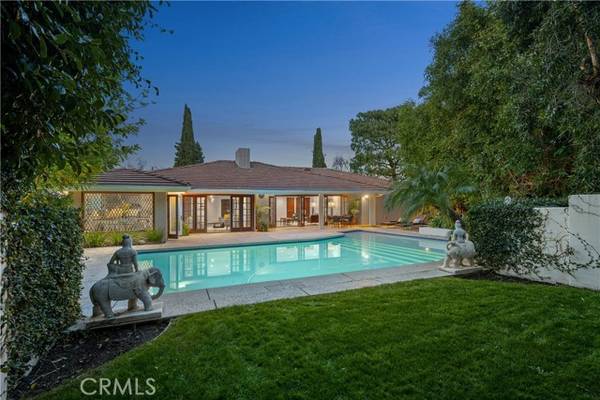 3433 Wrightview Drive, Studio City, CA 91604