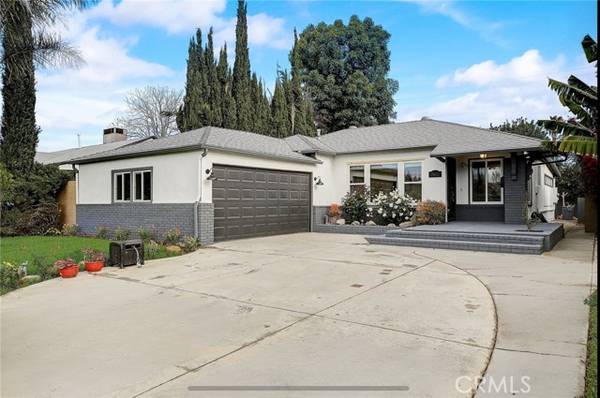 17627 Lemay Street, Lake Balboa, CA 91406