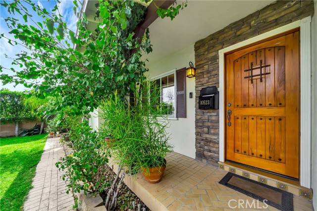 10523 Haskell Avenue, Granada Hills, CA 91344