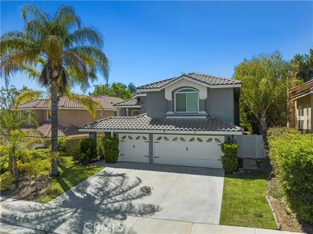 28711 Park Woodland Place, Saugus, CA 91390