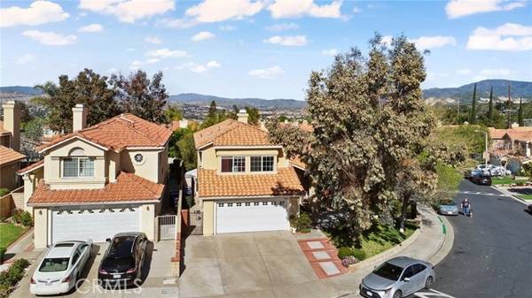 19765 Azure Field Drive, Newhall, CA 91321