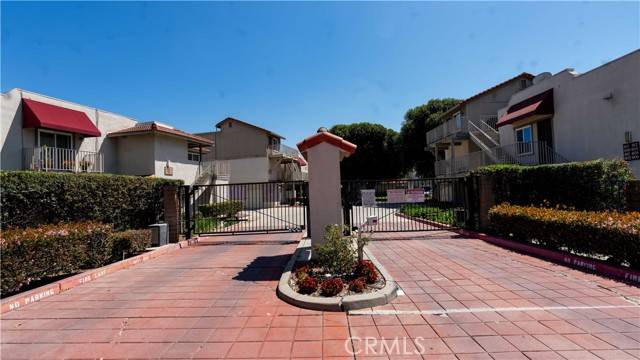 885 Cinnamon Ln #75, Duarte, CA 91010