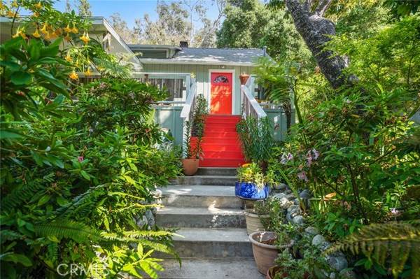 8318 Kirkwood Drive, Los Angeles, CA 90046