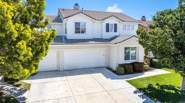 29208 Via Estancia, Valencia, CA 91354