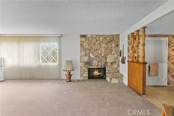 Granada Hills, CA 91344,16386 Shamhart Drive