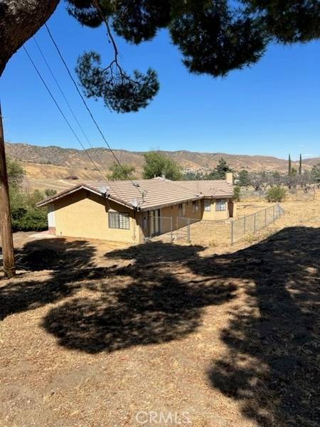 40230 97th Street, Leona Valley, CA 93551