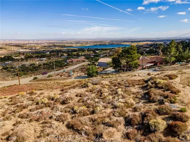 Palmdale, CA 93551,14 Camares