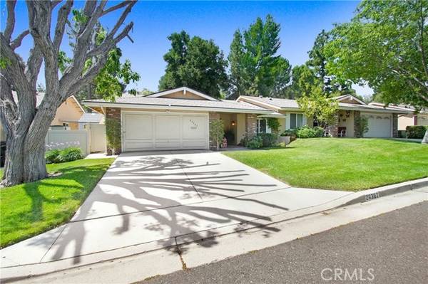 26382 Oak Plain Drive, Newhall, CA 91321