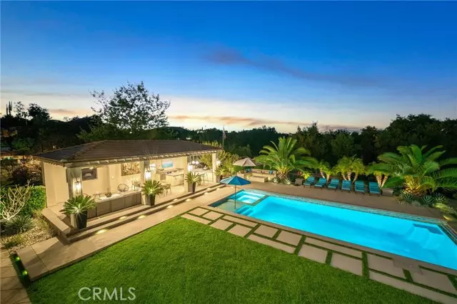 4245 Balcony Drive, Calabasas, CA 91302