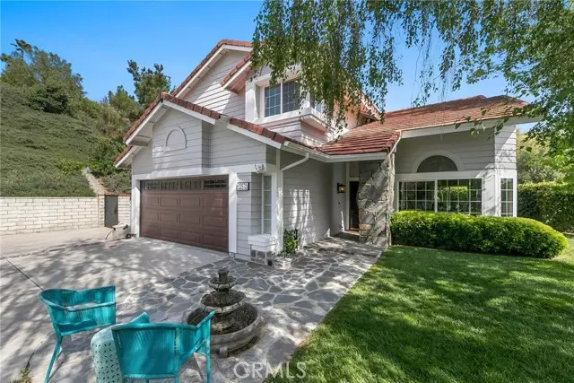 Saugus, CA 91390,22572 Hickory Place