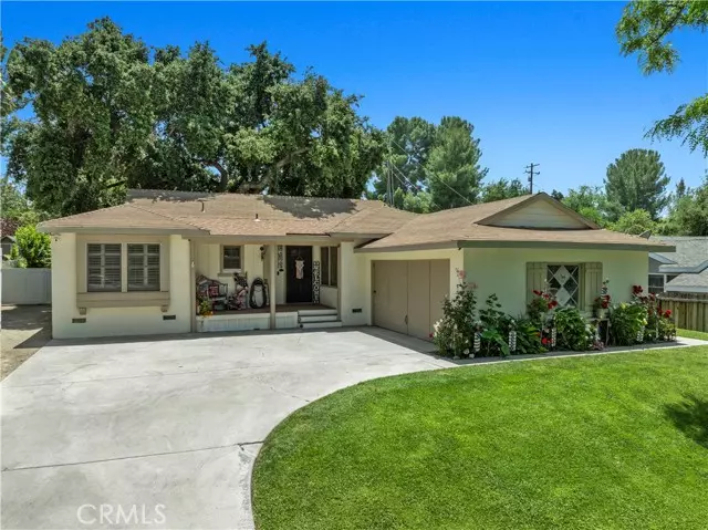 22624 Barbacoa Drive, Saugus, CA 91350