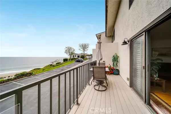 Malibu, CA 90265,6832 Las Olas Way