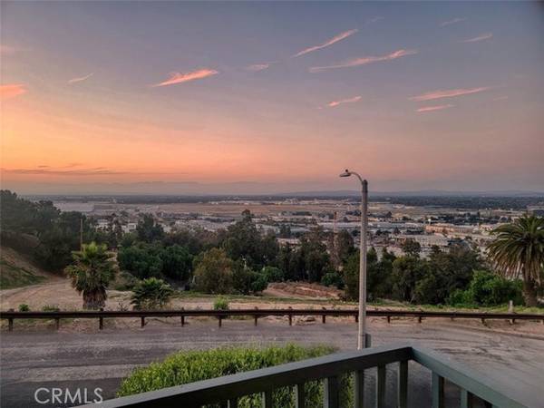 Signal Hill, CA 90755,2680 E Panorama Drive