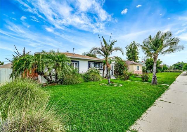 17119 Saticoy Street, Van Nuys, CA 91406