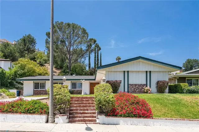 6149 Rod Avenue, Woodland Hills, CA 91367