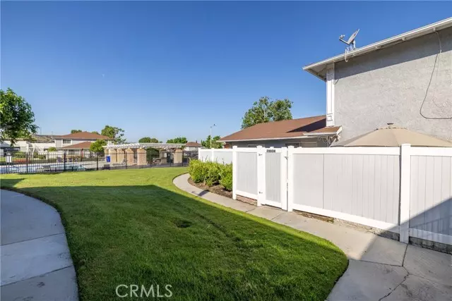 28034 Robin Avenue #42, Saugus, CA 91350