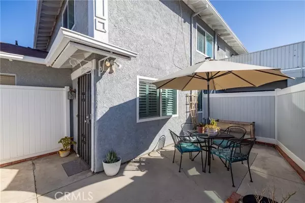 Saugus, CA 91350,28034 Robin Avenue #42