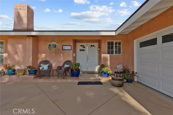 27184 Bonlee Avenue, Canyon Country, CA 91351