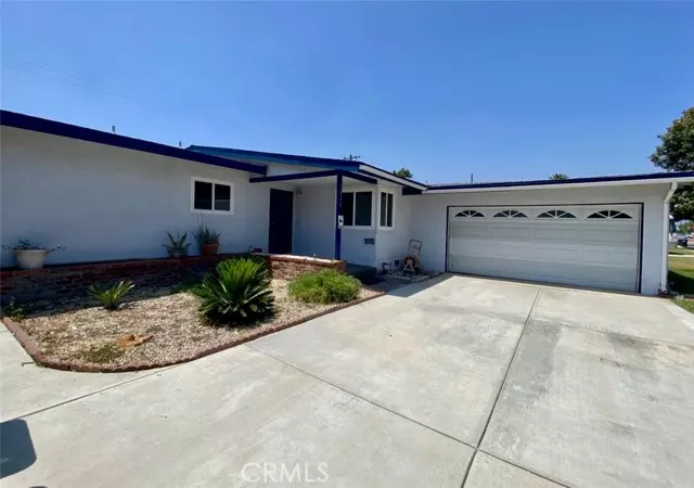 1039 N Starcrest Drive, Covina, CA 91722